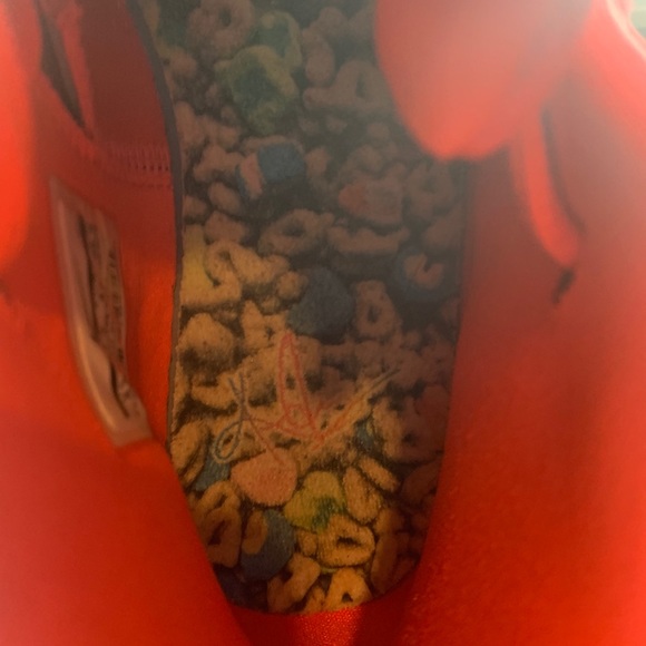 Kyrie 4 lucky charms limited edition - Picture 4 of 6